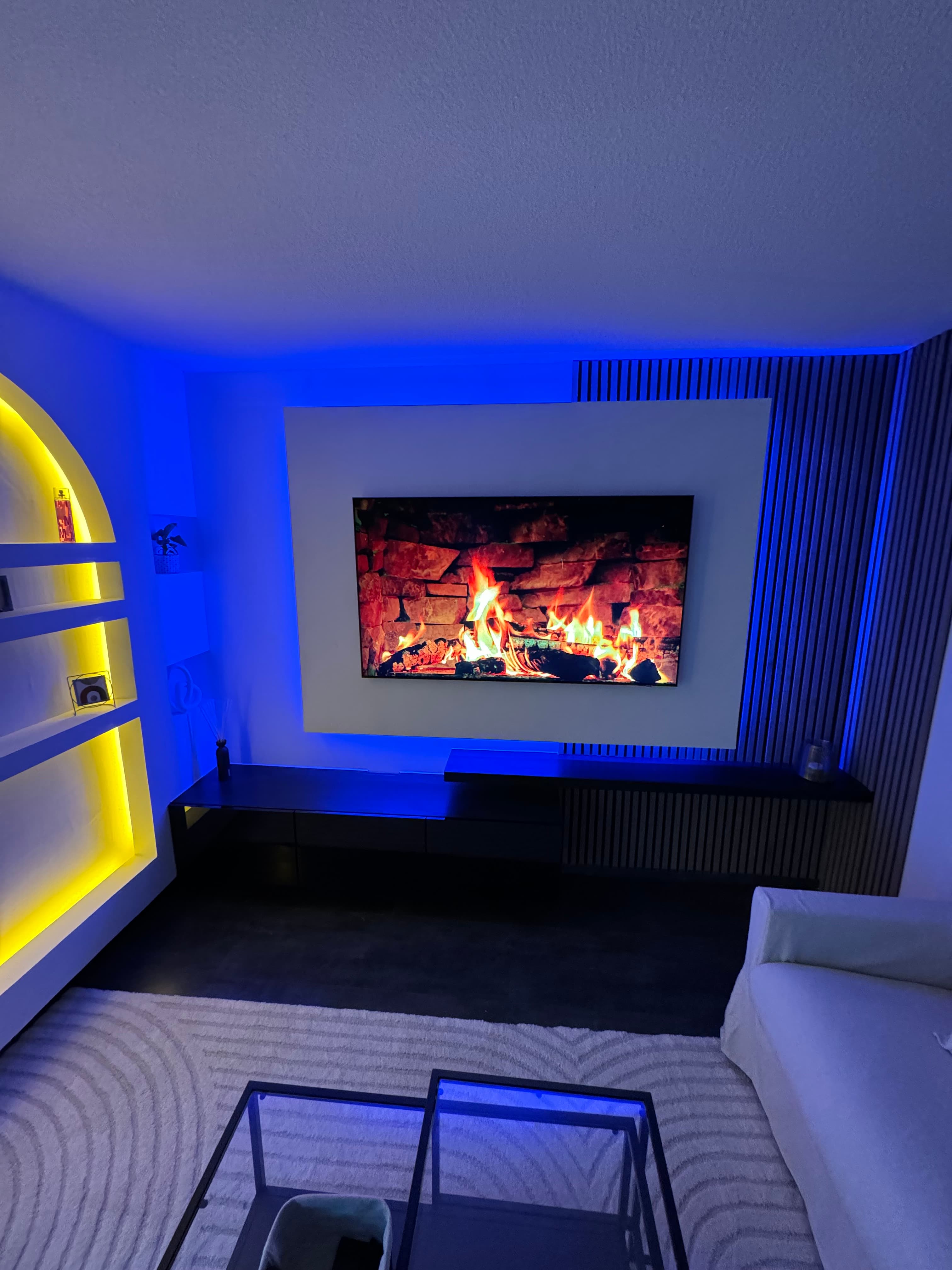 Décor TV - Détails de finition